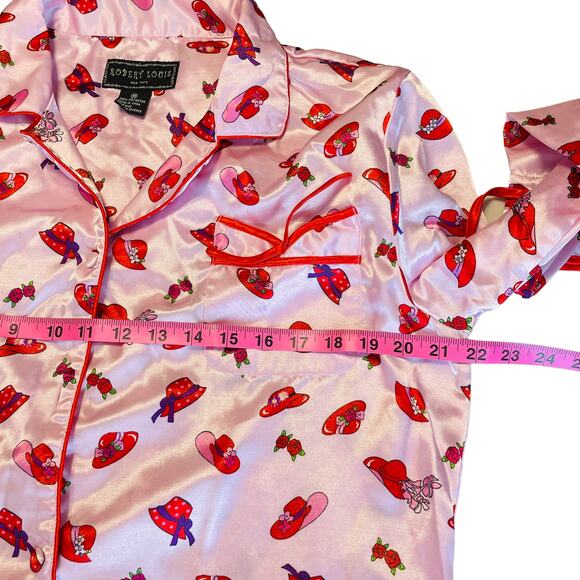 Robert Louis Pink Long Sleeve Satiny Button Closure Flowers Red Hats Top M - Picture 8 of 9
